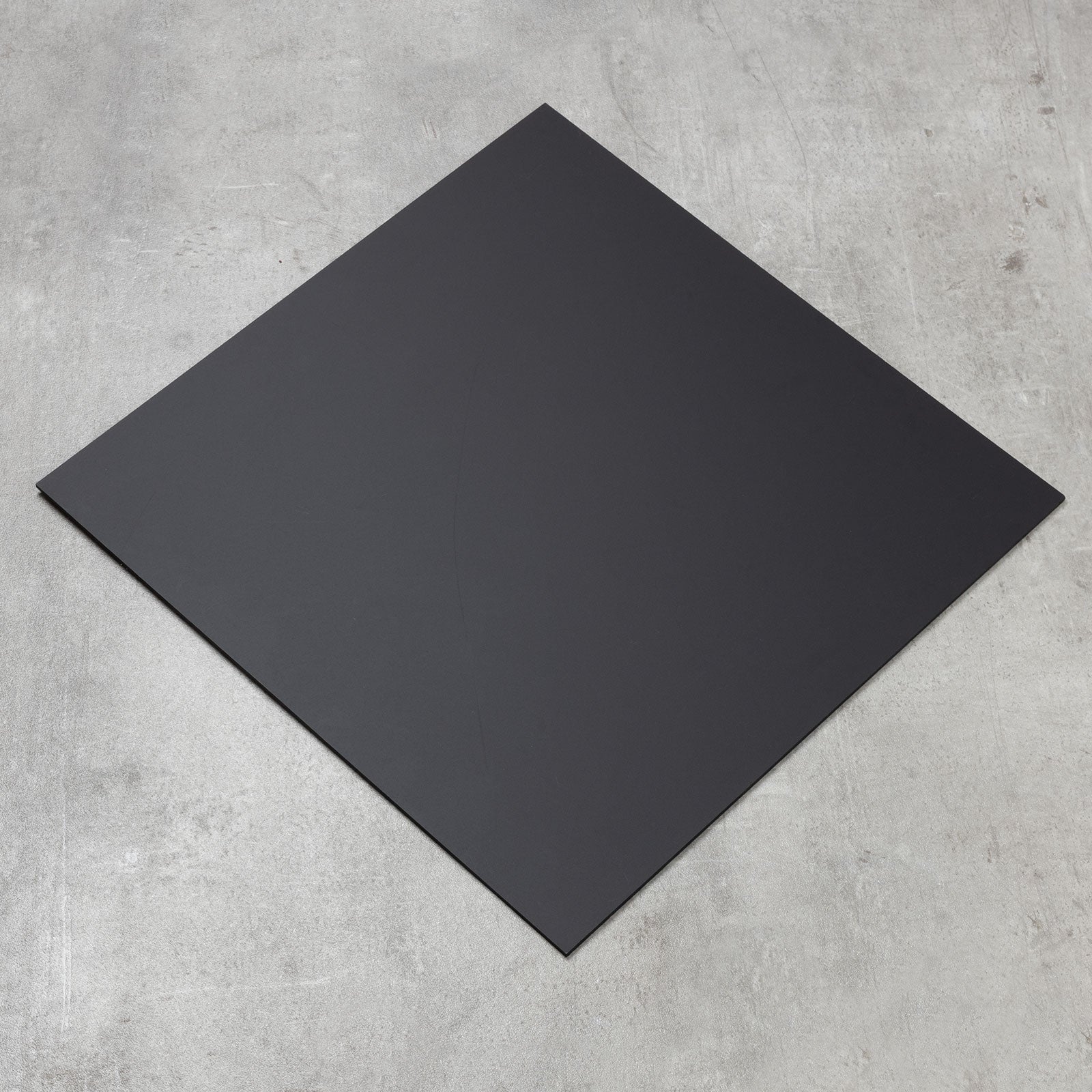 F1_Noir mat