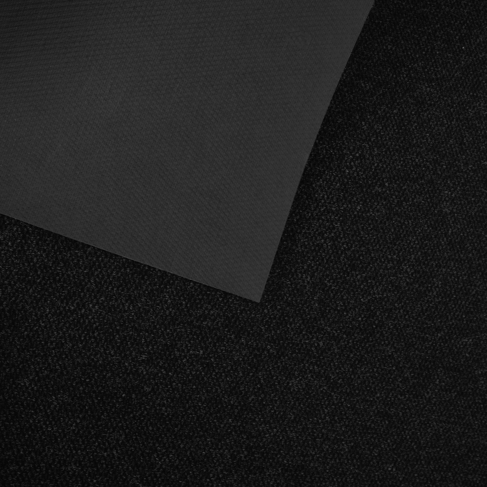 | Noir